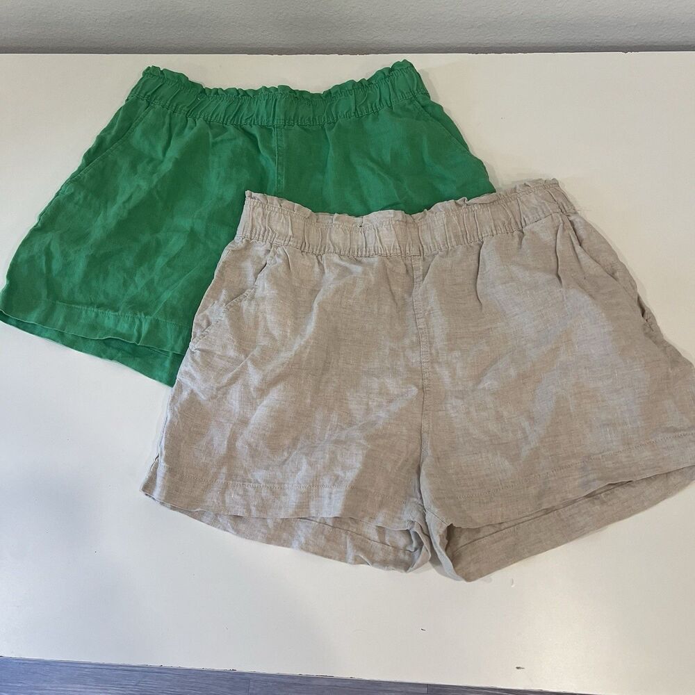 Hm Women’s Bundle Of Two Linen Shorts Size Medium Green And Tan Vacation Casual